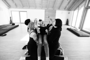 Infinity - Ausbildung mit Victoria Louca und Sabine Vogelsberg